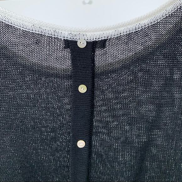 Evelyn & Arthur Black Linen Back Buttons Top - Picture 8 of 15